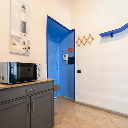 Via Nuova Marina 121 - 2